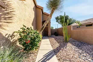 729 E Glenhaven Dr, Phoenix, AZ 85048 - Photo 2