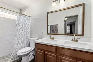 729 E Glenhaven Dr, Phoenix, AZ 85048 - Photo 26