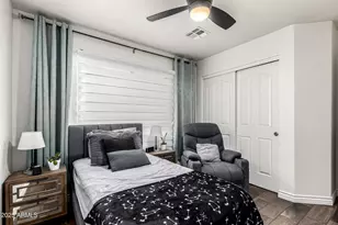 729 E Glenhaven Dr, Phoenix, AZ 85048 - Photo 10