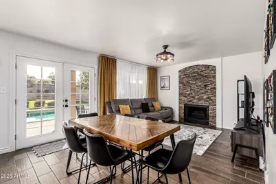 729 E Glenhaven Drive, Phoenix, AZ 85048 - Photo 8