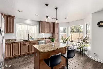 729 E Glenhaven Drive, Phoenix, AZ 85048 - Photo 10