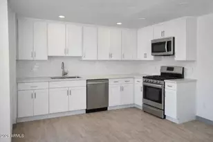 3436 E Acoma Dr, Phoenix, AZ 85032 - Photo 2