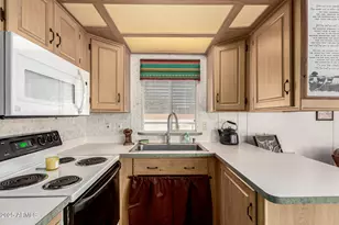 21292 W Westward View Rd, Congress, AZ 85332 - Photo 8