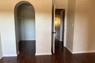 1425 E Desert Cove Ave E, Phoenix, AZ 85020 - Photo 14