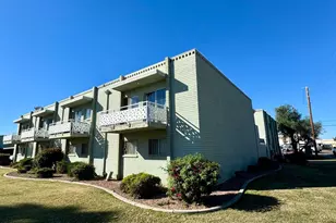 1702 W Tuckey Ln, Phoenix, AZ 85015 - Photo 2