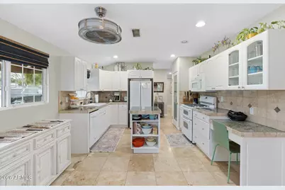 3033 N 53rd Street, Phoenix, AZ 85018 - Photo 8