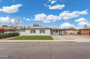 3021 N Randolph Rd, Phoenix, AZ 85014 - Photo 1