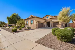 4668 S McMinn Dr, Gilbert, AZ 85297 - Photo 2