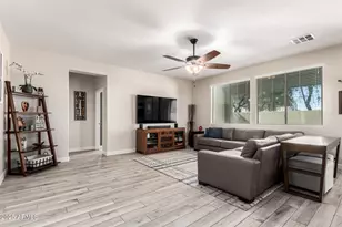 4668 S McMinn Dr, Gilbert, AZ 85297 - Photo 8