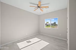 21820 W White Pine Dr, Wittmann, AZ 85361 - Photo 6