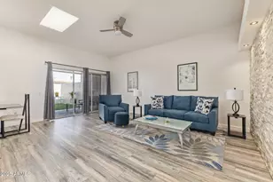 10238 W Campana Dr, Sun City, AZ 85351 - Photo 2