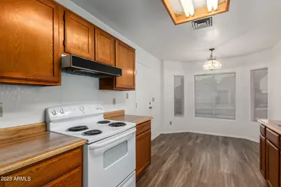 7331 W Paradise Drive, Peoria, AZ 85345 - Photo 8