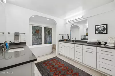 5351 N Questa Tierra Drive, Phoenix, AZ 85012 - Photo 30