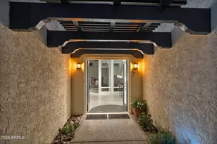 5351 N Questa Tierra Dr, Phoenix, AZ 85012 - Photo 54