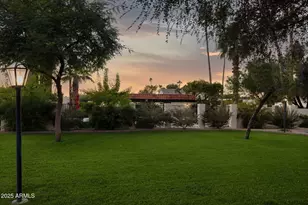 5351 N Questa Tierra Dr, Phoenix, AZ 85012 - Photo 46