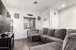 18468 N Comet Trail, Maricopa, AZ 85138 - Photo 20