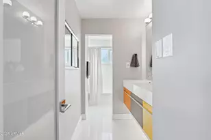 2055 W Windsor Ave, Phoenix, AZ 85009 - Photo 16