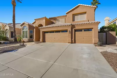 718 E Mountain Sage Drive, Phoenix, AZ 85048 - Photo 2