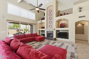 718 E Mountain Sage Dr, Phoenix, AZ 85048 - Photo 8