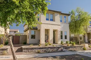 25619 N 21st Ave, Phoenix, AZ 85085 - Photo 2