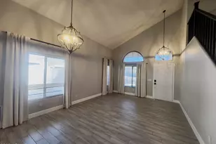 15846 S 17th Ln, Phoenix, AZ 85045 - Photo 6