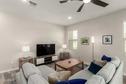 759 E Lark Street #202, Gilbert, AZ 85297 - Photo 8