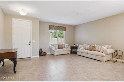 401 W Basswood Avenue, San Tan Valley, AZ 85140 - Photo 6