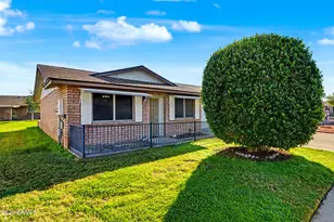 9919 N 97th Dr, Peoria, AZ 85345 - Photo 2