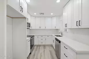 625 S Saguaro Dr, Apache Junction, AZ 85120 - Photo 8