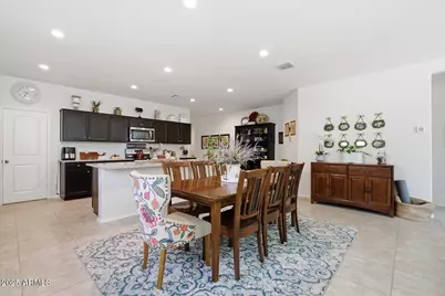 36425 W Pampoloma Avenue, Maricopa, AZ 85138 - Photo 6