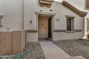 2925 E Dunbar Dr, Phoenix, AZ 85042 - Photo 2