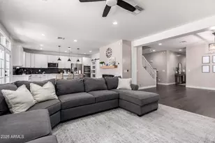 2510 E Fawn Dr, Phoenix, AZ 85042 - Photo 6