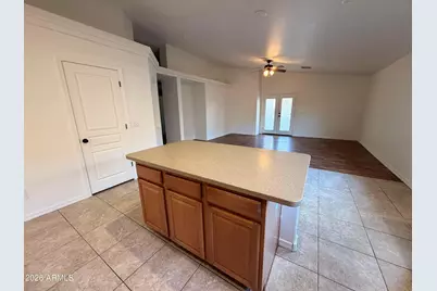 516 E Wolf Hollow Drive, Casa Grande, AZ 85122 - Photo 12