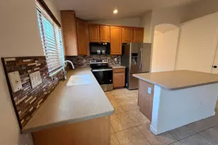 516 E Wolf Hollow Dr, Casa Grande, AZ 85122 - Photo 8