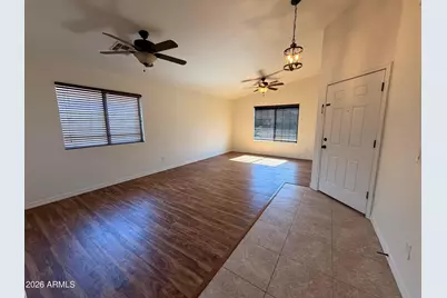 516 E Wolf Hollow Drive, Casa Grande, AZ 85122 - Photo 2