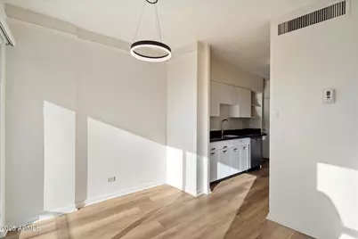 2201 N Central Avenue #5-E, Phoenix, AZ 85004 - Photo 12