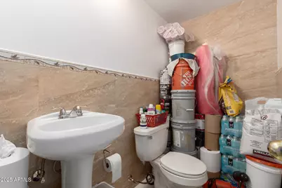 7136 W Westview Drive, Phoenix, AZ 85033 - Photo 20