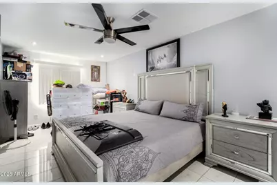 7136 W Westview Drive, Phoenix, AZ 85033 - Photo 12