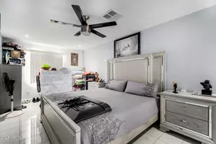 7136 W Westview Dr, Phoenix, AZ 85033 - Photo 12