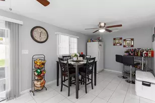 7136 W Westview Dr, Phoenix, AZ 85033 - Photo 12