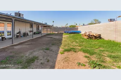 7136 W Westview Drive, Phoenix, AZ 85033 - Photo 24