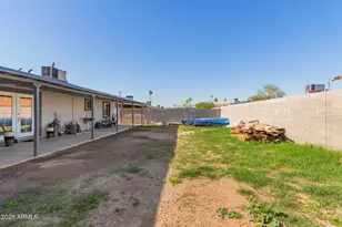 7136 W Westview Dr, Phoenix, AZ 85033 - Photo 24
