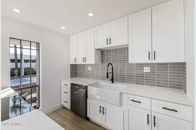 5207 N 24th Street #201, Phoenix, AZ 85016 - Photo 4