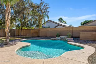 17915 W Maui Ln, Surprise, AZ 85388 - Photo 40