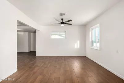 9222 S Montezuma Street, Phoenix, AZ 85041 - Photo 12