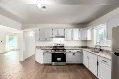 9222 S Montezuma Street, Phoenix, AZ 85041 - Photo 16