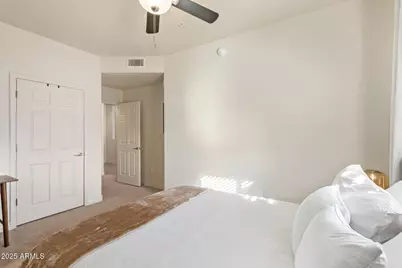 5450 E Deer Valley Drive #4199, Phoenix, AZ 85054 - Photo 18