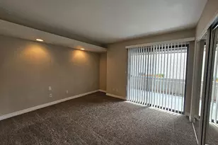 3329 W Danbury Dr, Phoenix, AZ 85053 - Photo 12