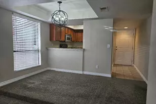 3329 W Danbury Dr, Phoenix, AZ 85053 - Photo 2