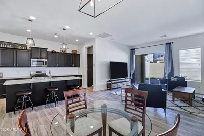 10104 E Nichols Avenue, Mesa, AZ 85209 - Photo 12